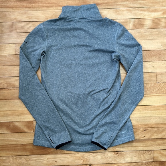 Women’s Nike Pro Dri-Fit 1/2 Zip Pull Over size Medium - Picture 7 of 9